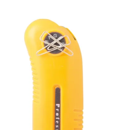Nôž s odlamovacou čepeľou MASTERTOOL 25 mm, kovové vodidlá, skrutkovacia svorka, magnet 17-0325